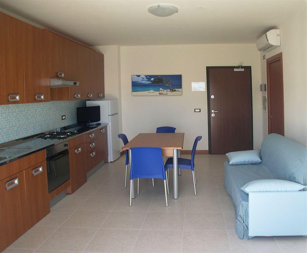 Residence I Delfini Cupra Marittima Luaran gambar