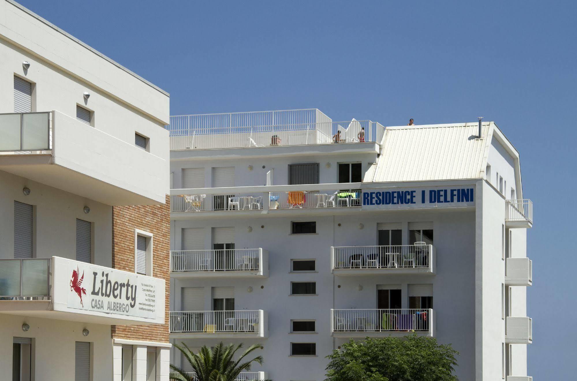 Residence I Delfini Cupra Marittima Luaran gambar